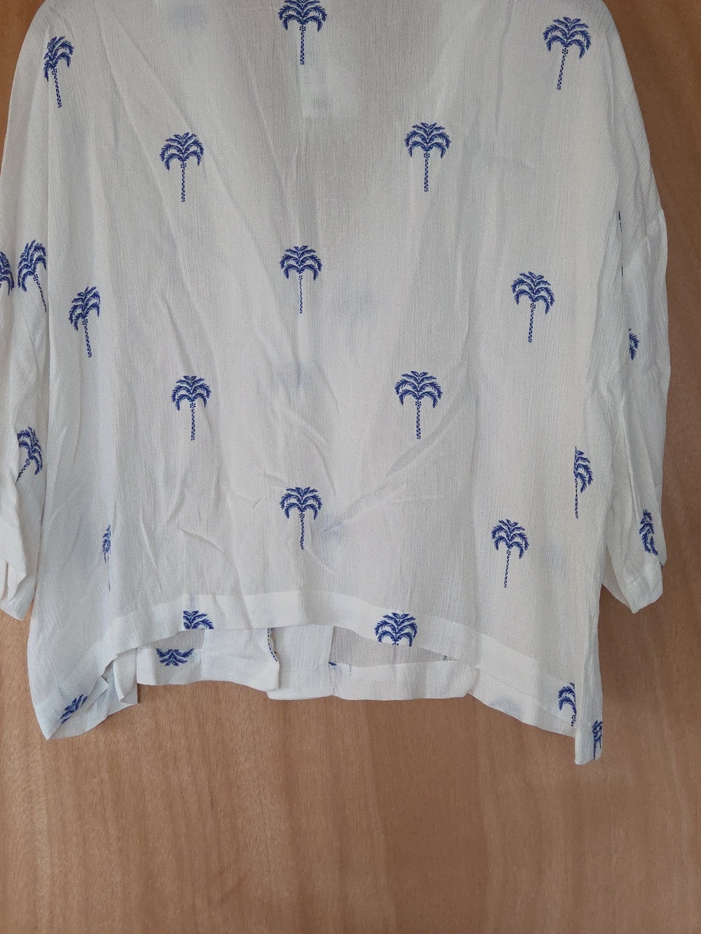 White Button-Front Palm Print Camp Shirt - Picture 2 of 7